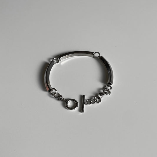 Metallic bracelet